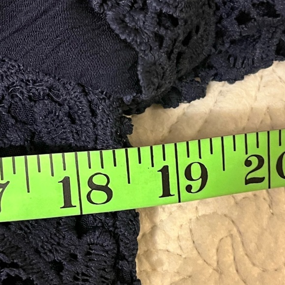 Andre by Unit Lace overlay Mini Dress /Tunic, size Medium - Picture 9 of 10